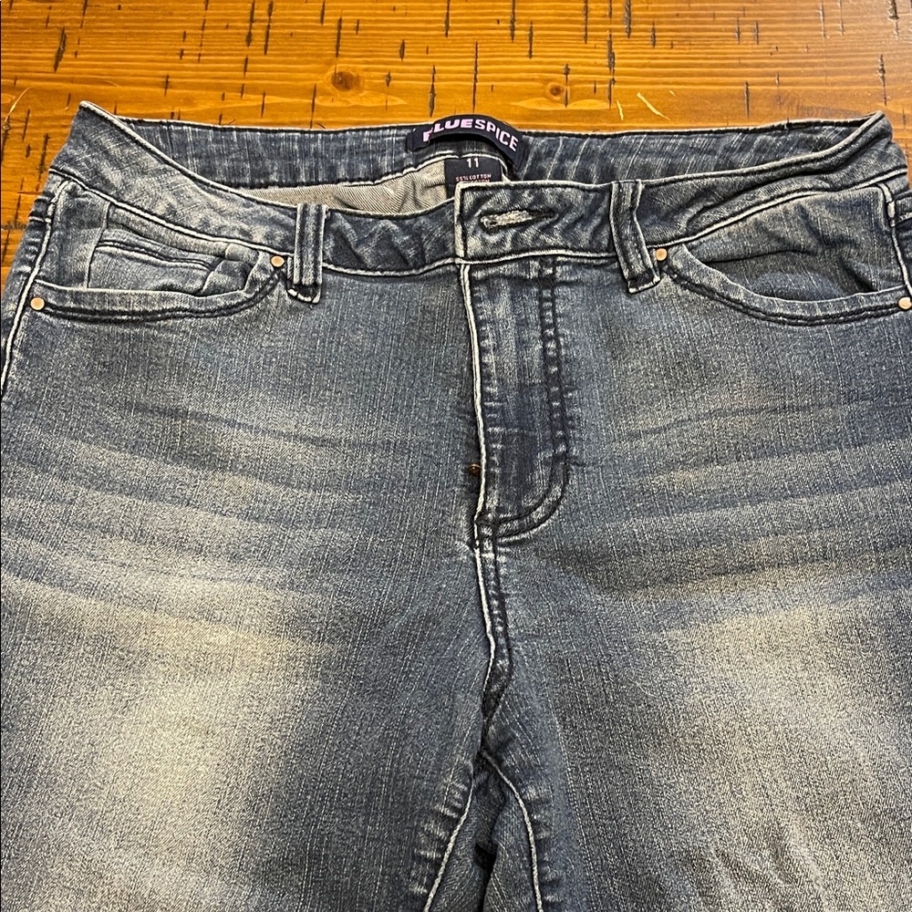 Juniors/Womens Blue Spice Faded Jegging Pants